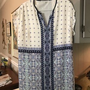 Daniel Rainn dress size M